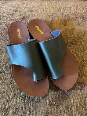 AEROSOLES Women’s Dark Green Slide Sandals with Brown Footbed